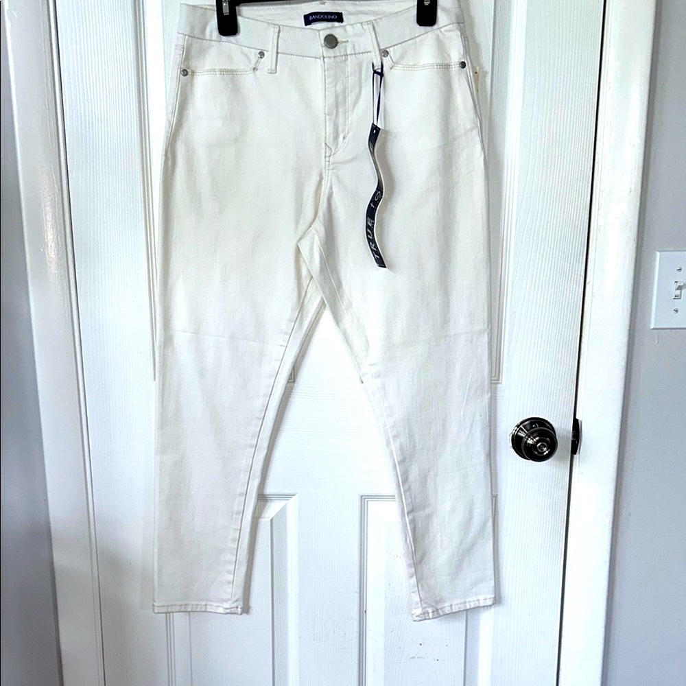 NWT Bandolino Cream Ankle Cropped Pants size 10